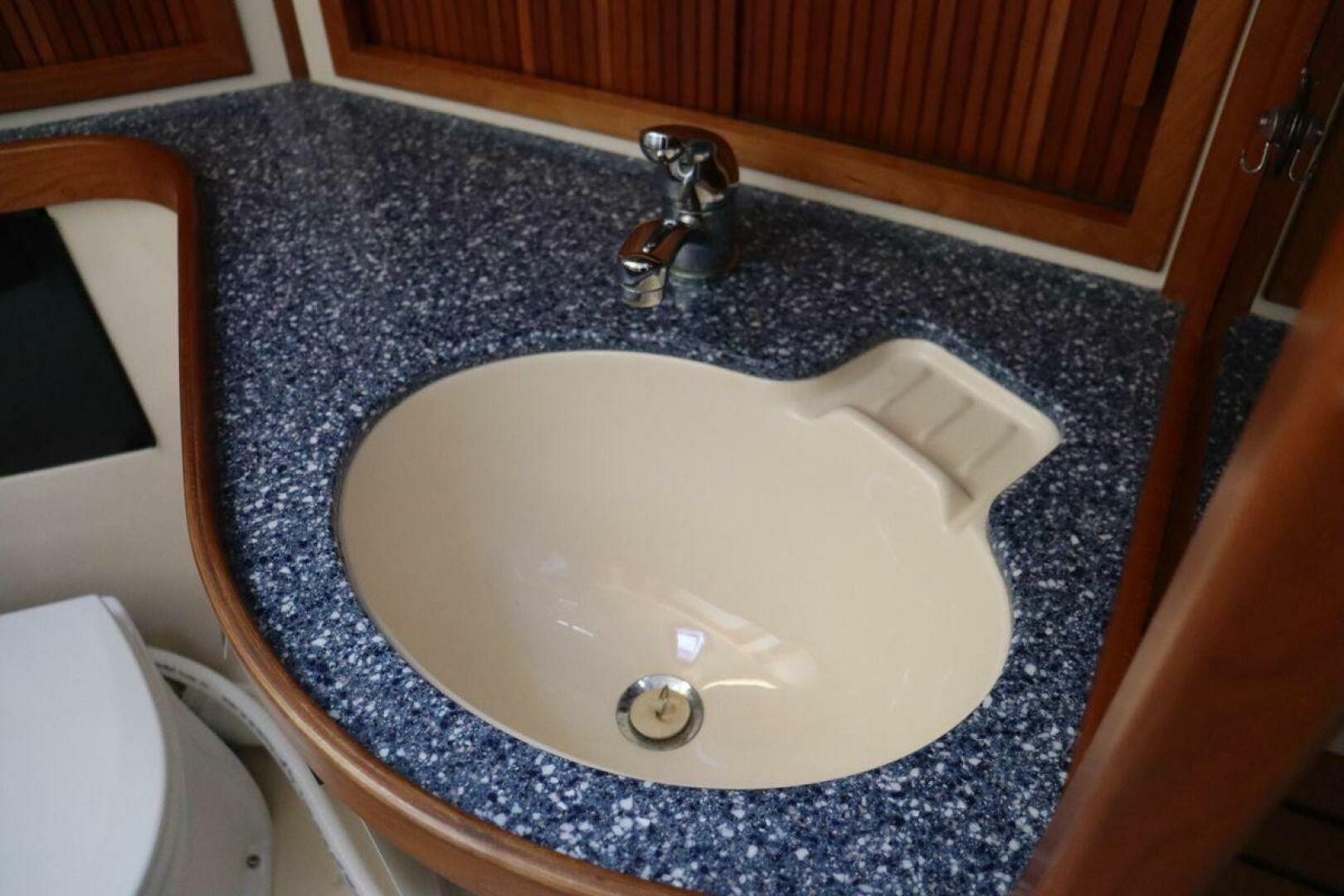 Slide: The Image of Sabre 402 2001 - 5511977