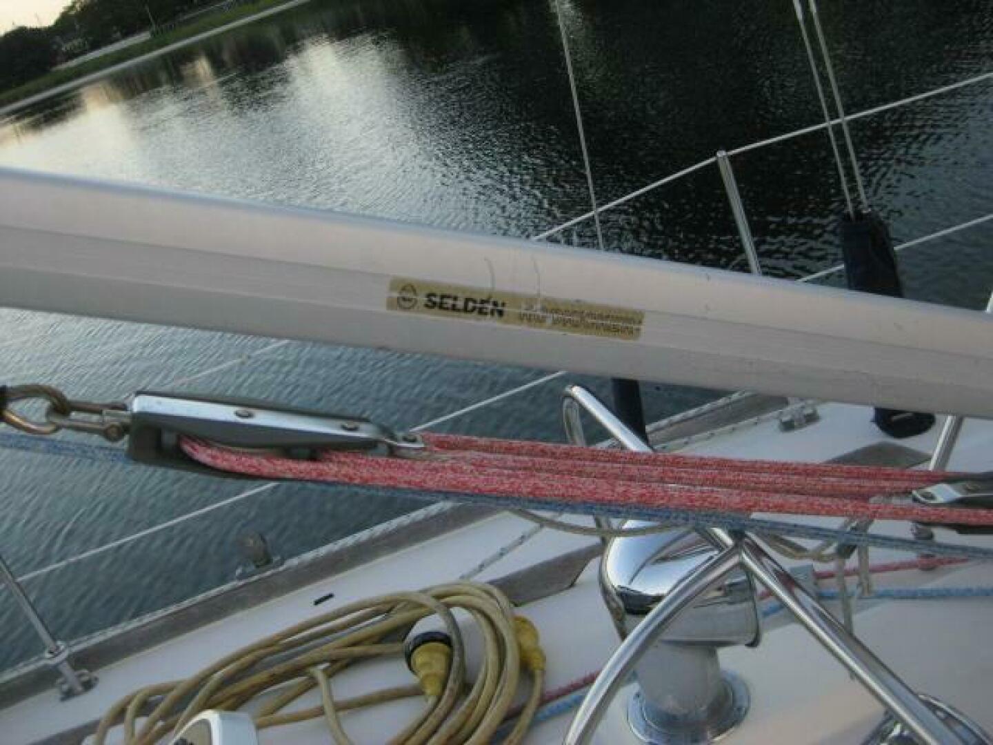 Slide: The Image of Sabre 425 Sloop 1996 - 4907334