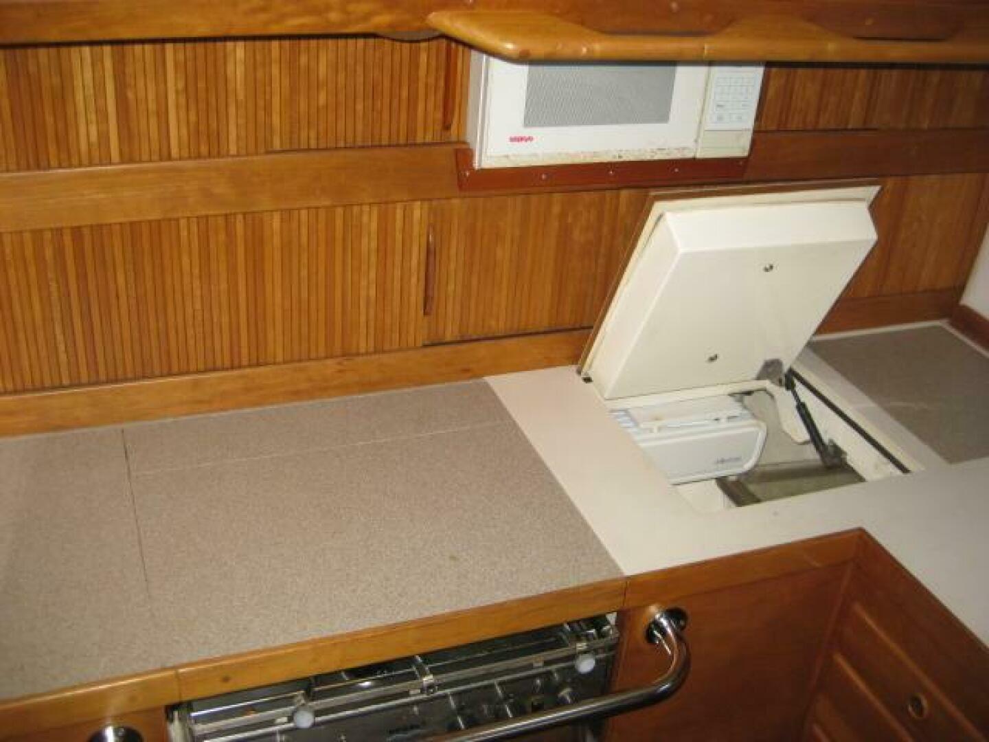 Slide: The Image of Sabre 425 Sloop 1996 - 4907365