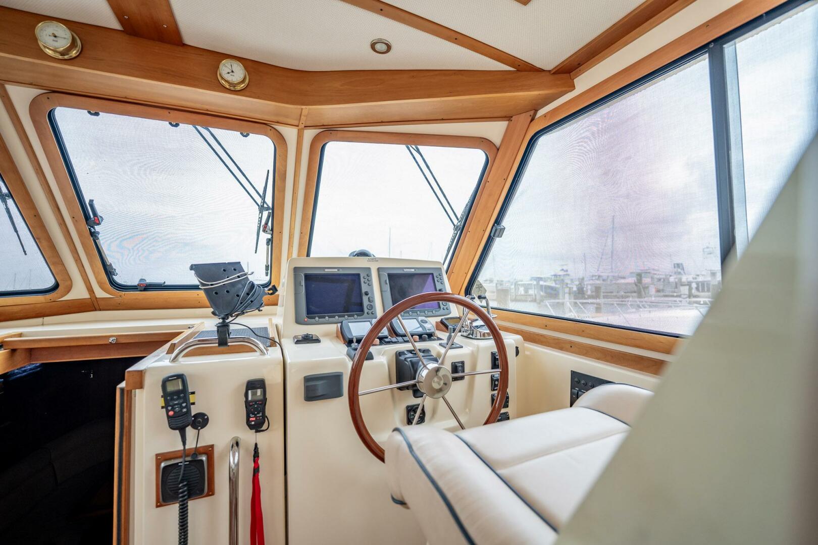 Slide: The Image of 21  Helm Wide View - 5408063
