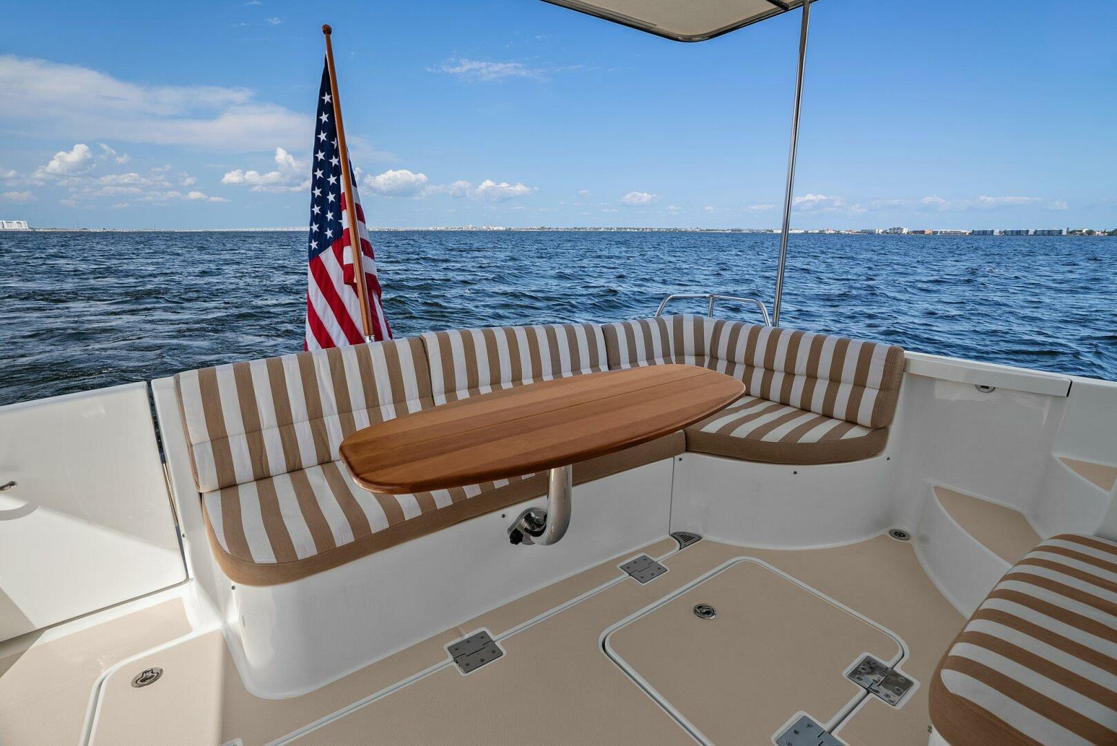 Slide: The Image of 2016 Sabre 42 Salon Express- PABLO'S CRUISE- Aft Deck - 5313314