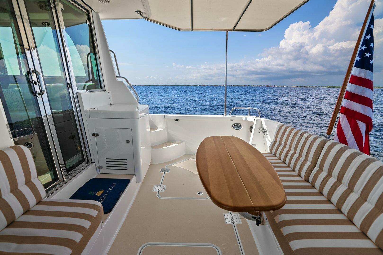 Slide: The Image of 2016 Sabre 42 Salon Express- PABLO'S CRUISE- Aft Deck - 5313318