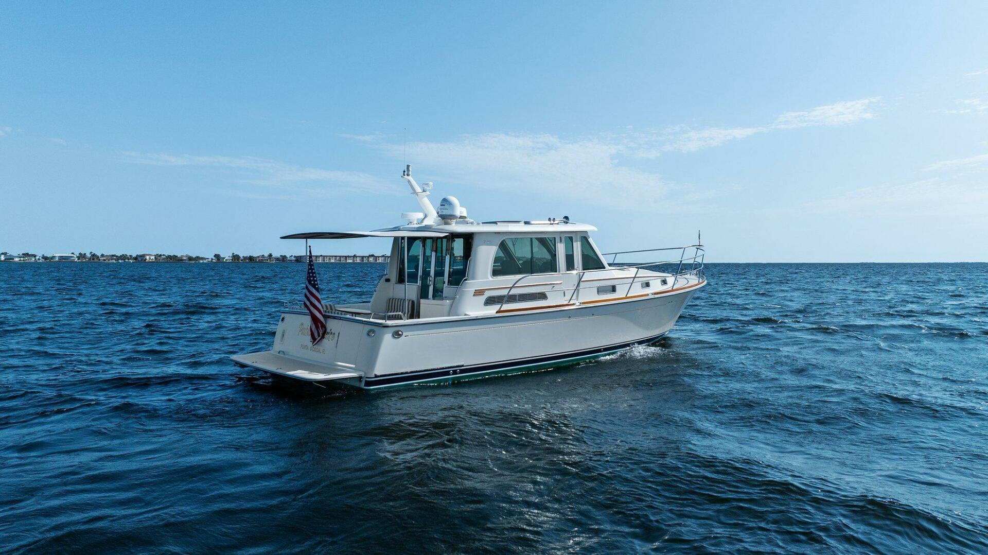 Slide: The Image of 2016 Sabre 42 Salon Express- PABLO'S CRUISE- Stbd - 5313245