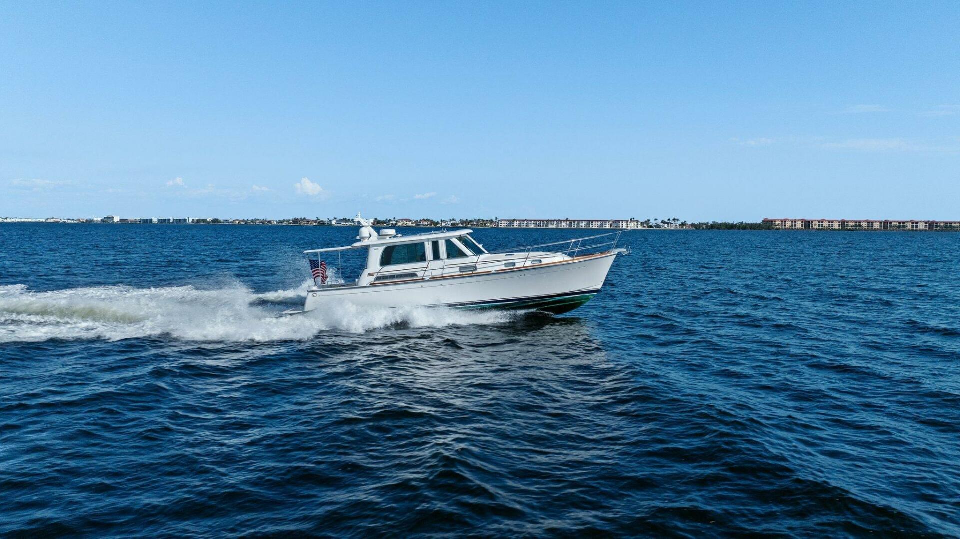 Slide: The Image of 2016 Sabre 42 Salon Express- PABLO'S CRUISE- STBD - 5313254