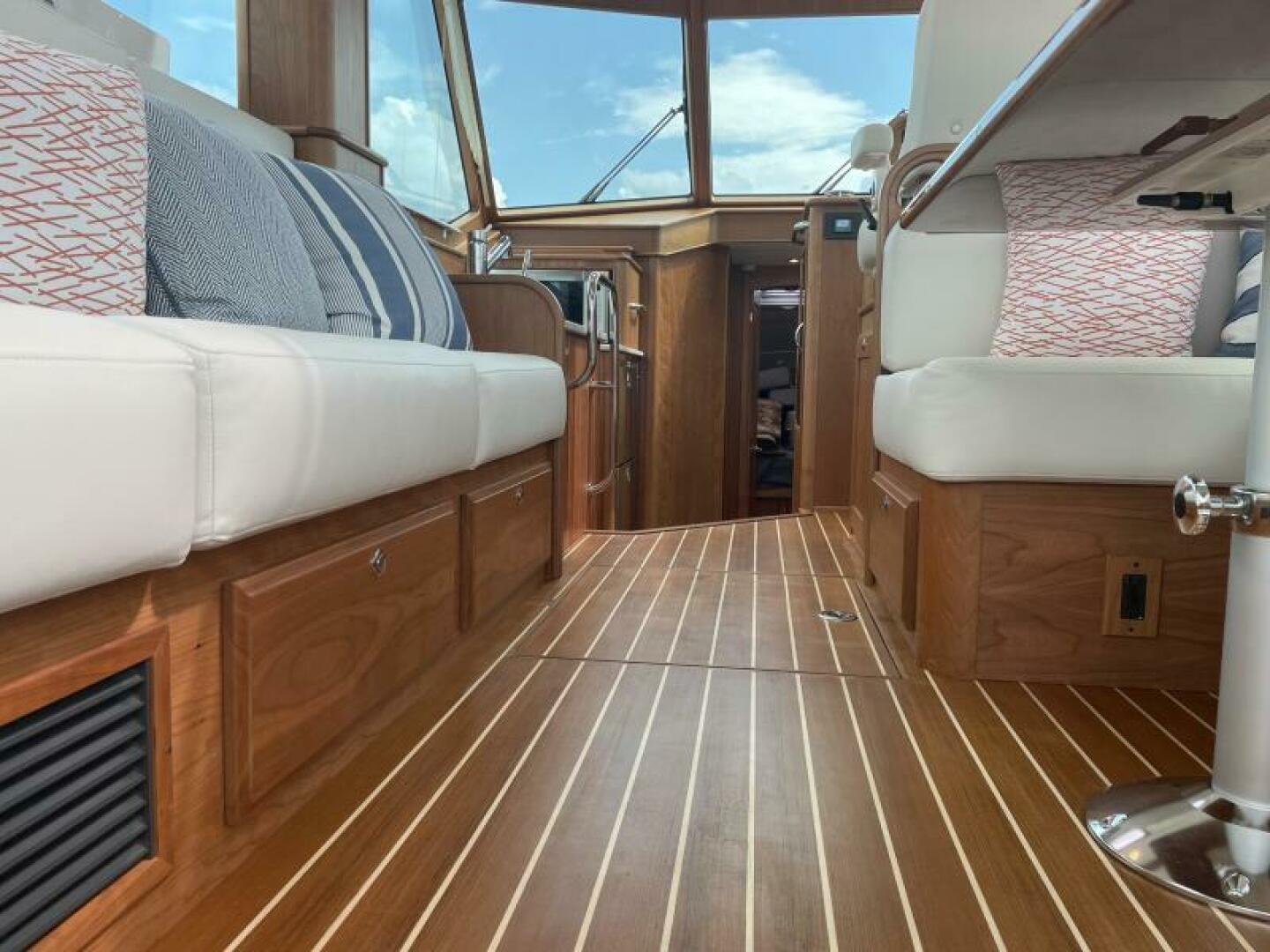 Slide: The Image of Sabre 43 Salon Express 2023 - 4719283