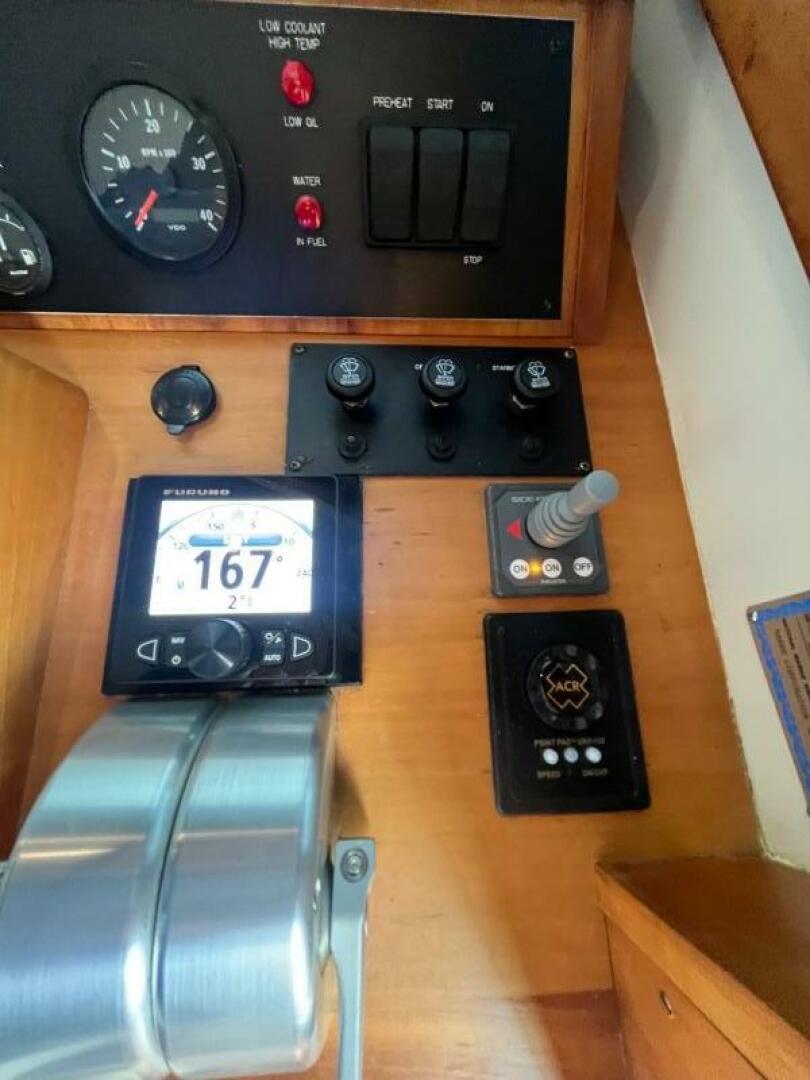 Slide: The Image of Sabre 47 Aft Cabin 2004 - 4907933