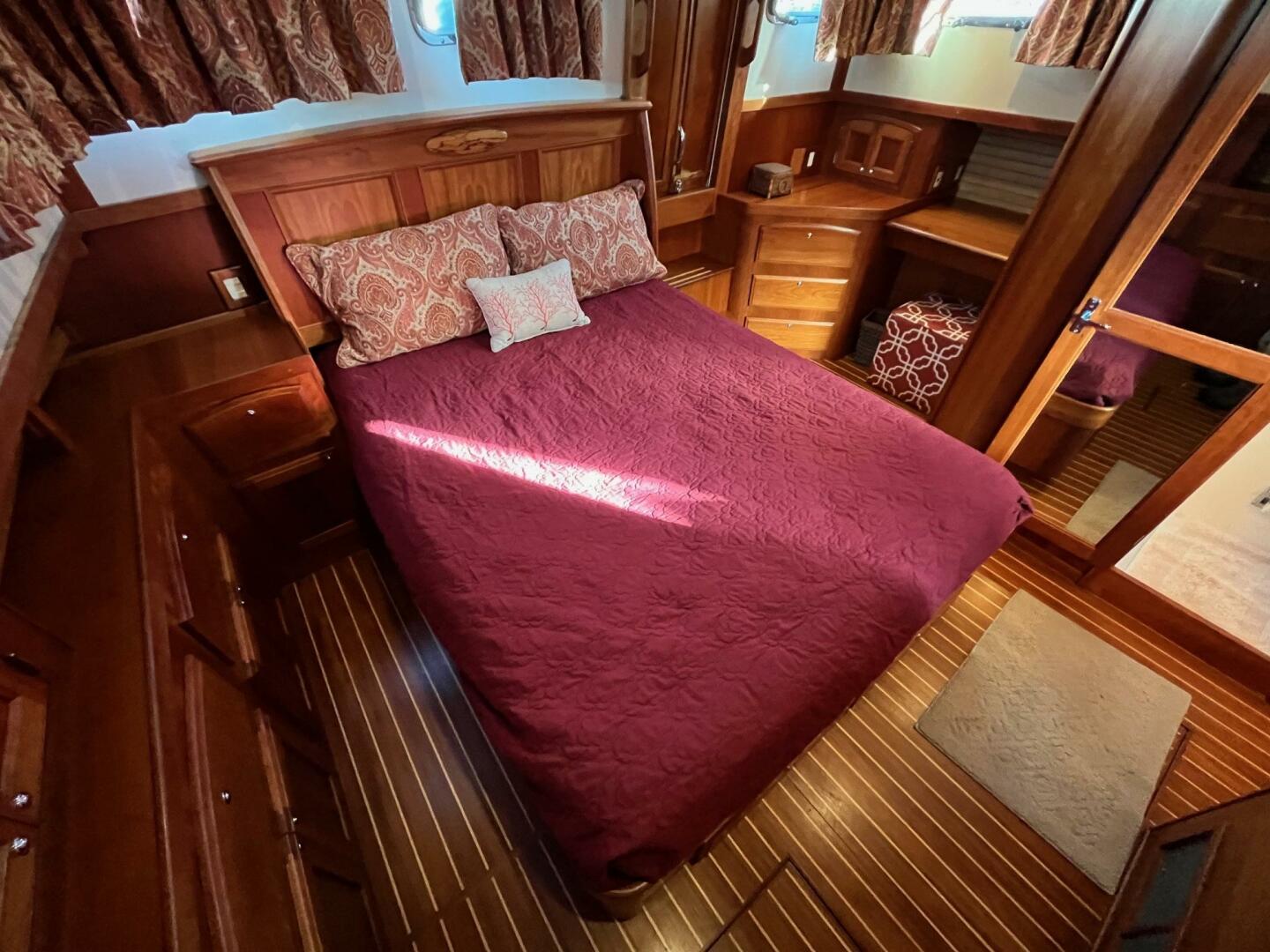 Slide: The Image of Sabre 47 Aft Cabin 2004 - 4917041