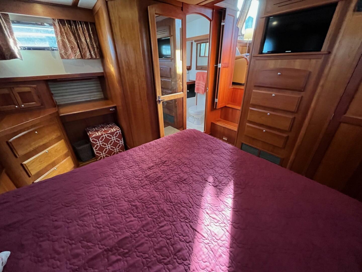 Slide: The Image of Sabre 47 Aft Cabin 2004 - 4917040