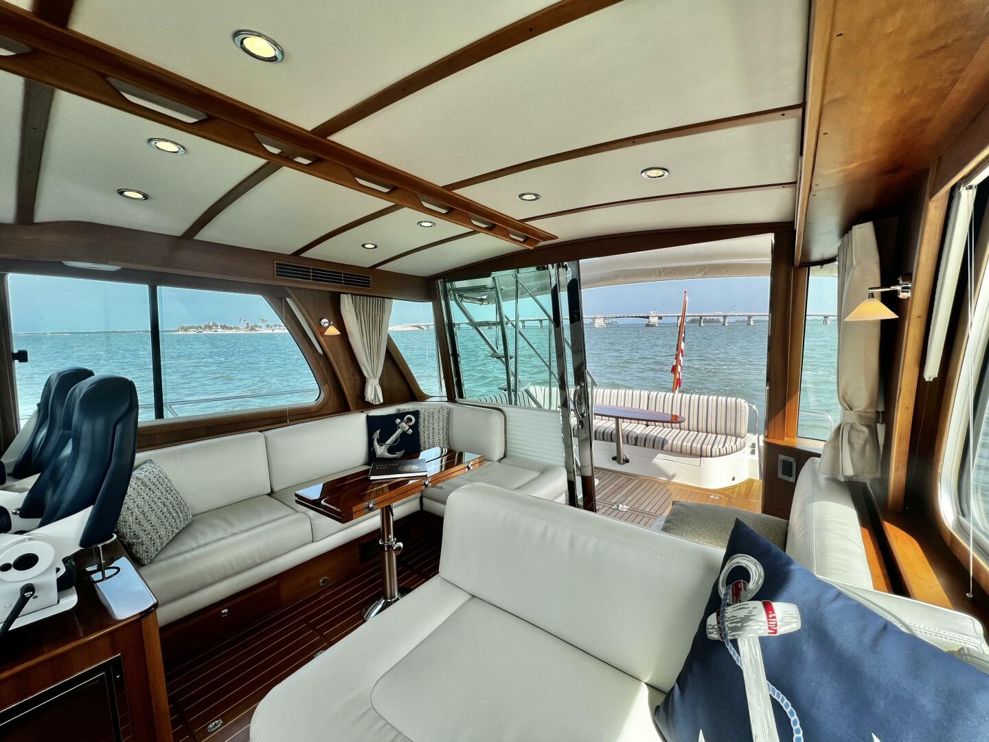 Slide: The Image of Sabre 48 Fly Bridge 2019 - 3811616
