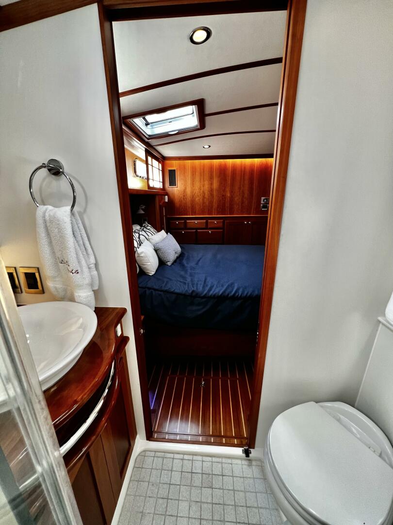 Slide: The Image of Sabre 48 Fly Bridge 2019 - 3811599