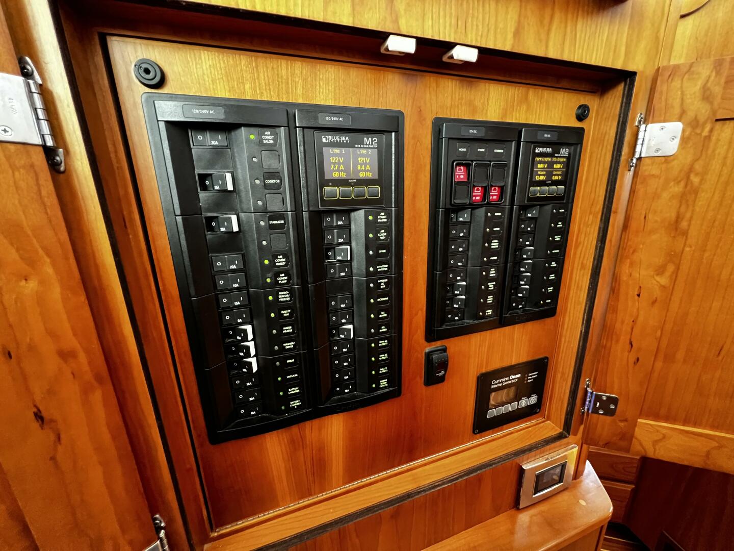 Slide: The Image of Sabre 48 Fly Bridge 2019 - 3811607