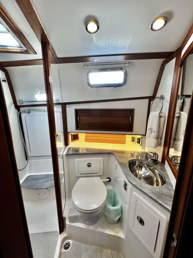 Slide: The Image of Sabre 48 Fly Bridge 2019 - 3811586