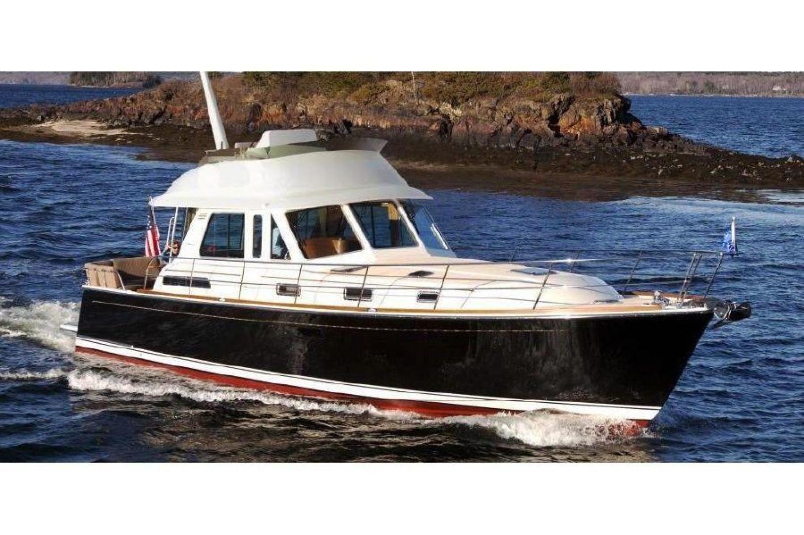 Slide: The Image of Sabre 48 Fly Bridge 2026 - 3462832