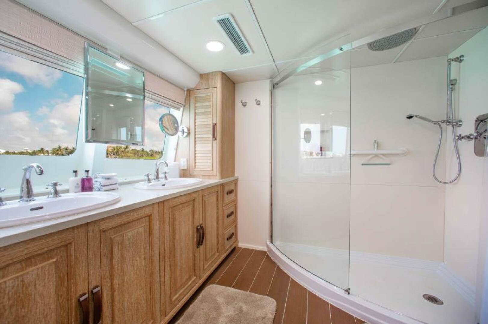 Slide: The Image of Sabre Catamarans 2004 - 4808617