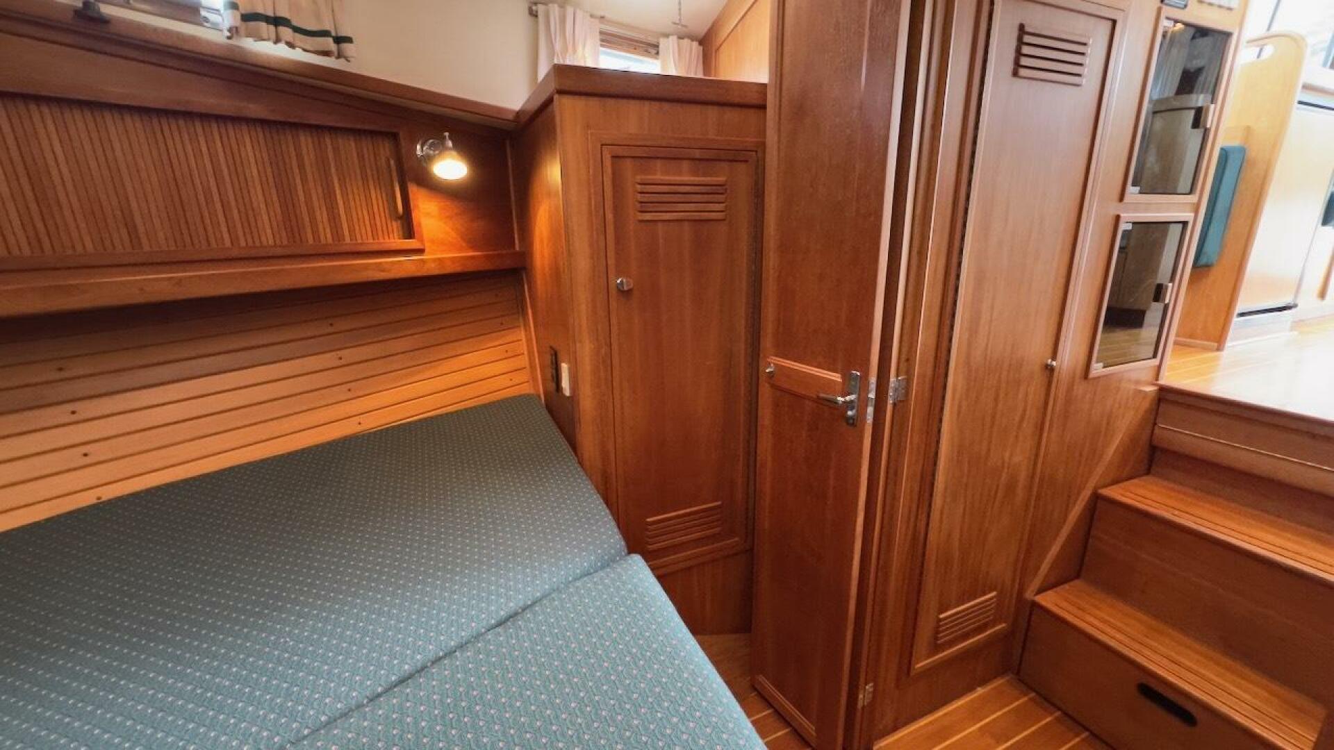 Slide: The Image of Sabreline 34 1997 - 5280611