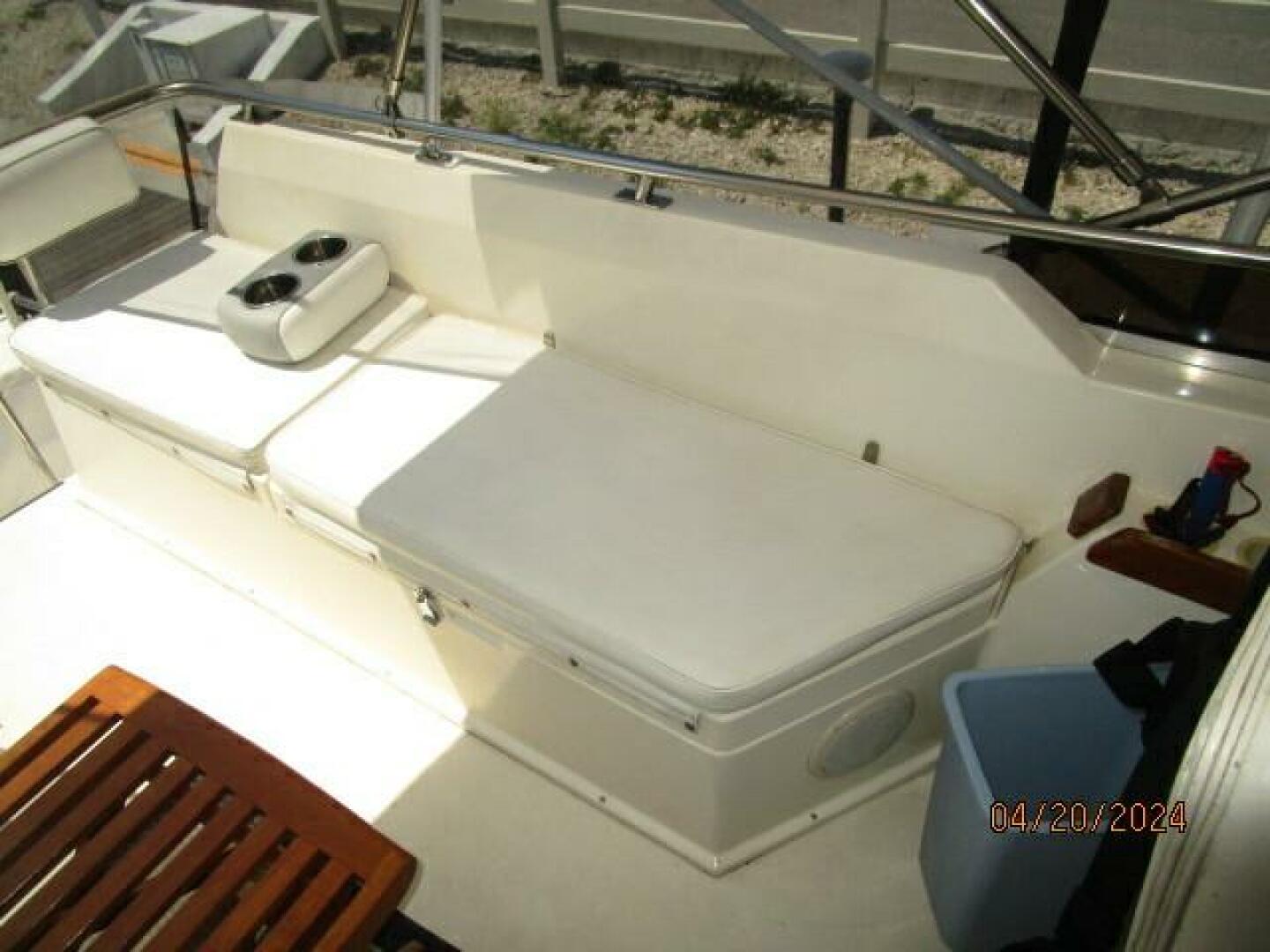 Slide: The Image of 36' Sabreline flybridge port seating - 4329922