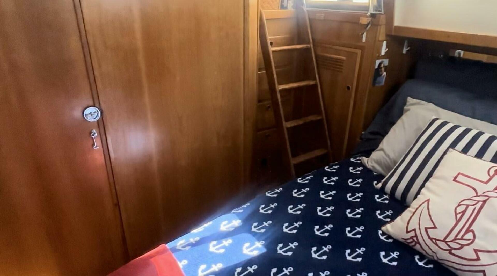 Slide: The Image of 36' Sabreline master stateroom starboard - 4329958