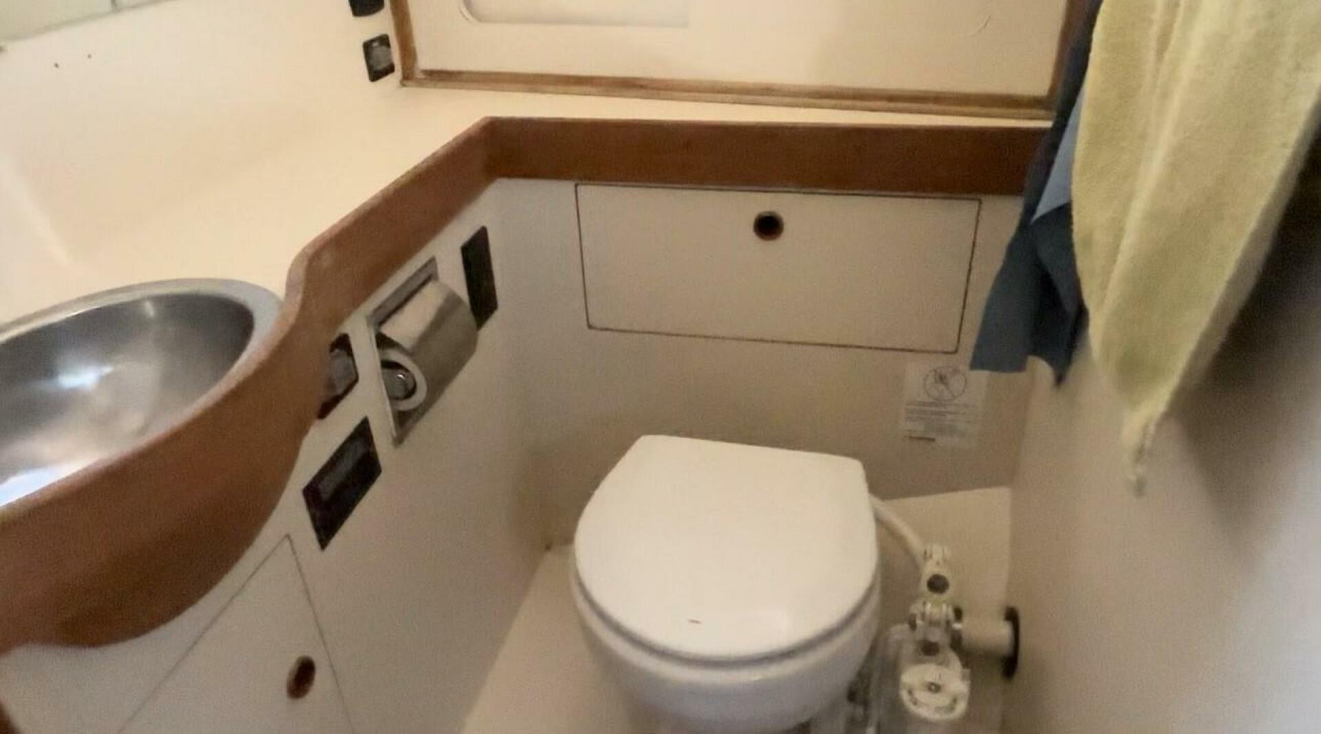 Slide: The Image of 36' Sabrleine guest stateroom head - 4329945