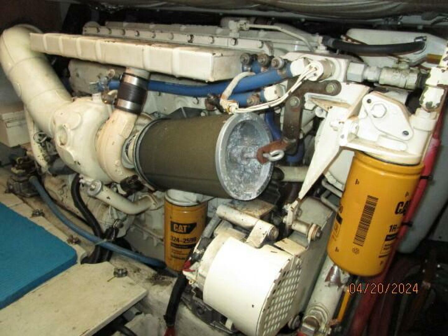 Slide: The Image of 36' Sabreline port main engine - 4329969
