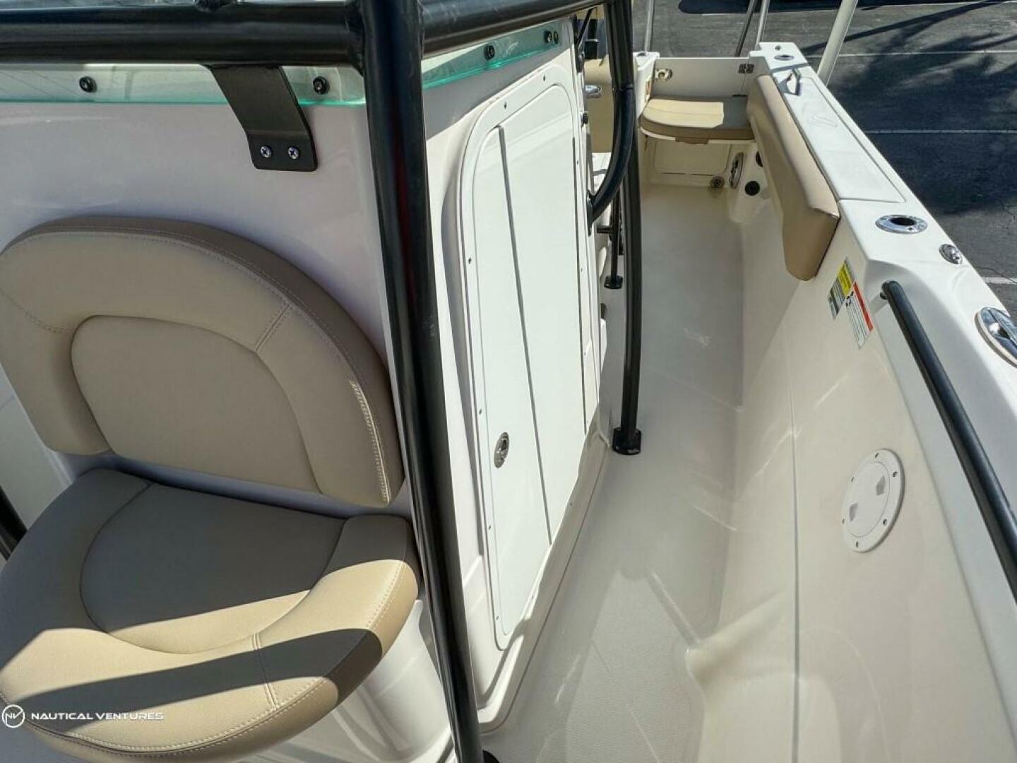 Slide: The Image of Sailfish 220 CC 2019 - 4077434