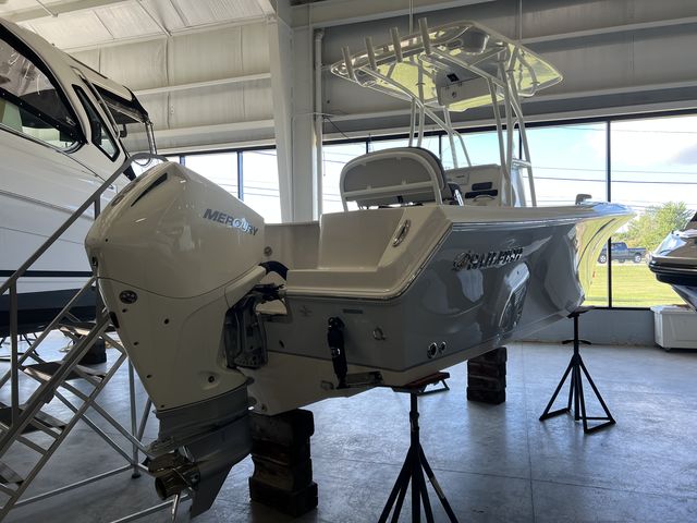 Slide: The Image of Sailfish 220 CC 2023 - 2