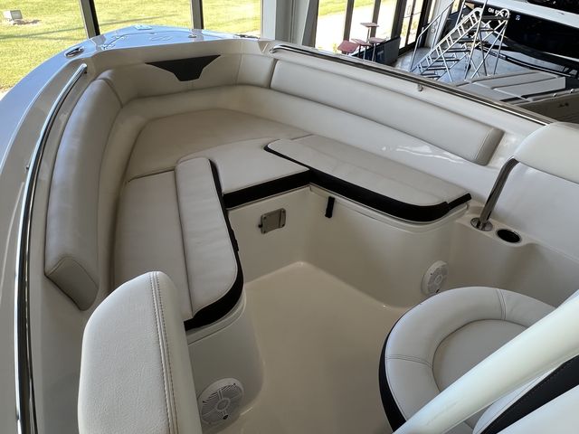 Slide: The Image of Sailfish 220 CC 2023 - 5