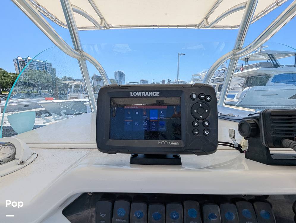Slide: The Image of Sailfish 242 CC 2022 - 15344325