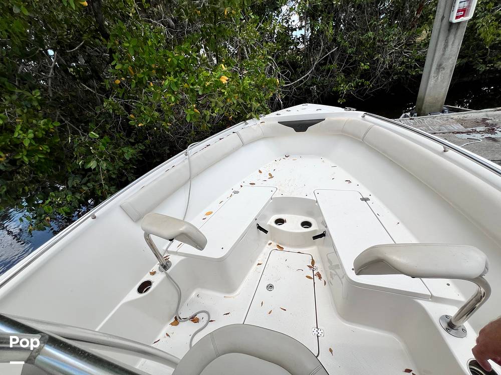 Slide: The Image of Sailfish 242CC 2022 - 6