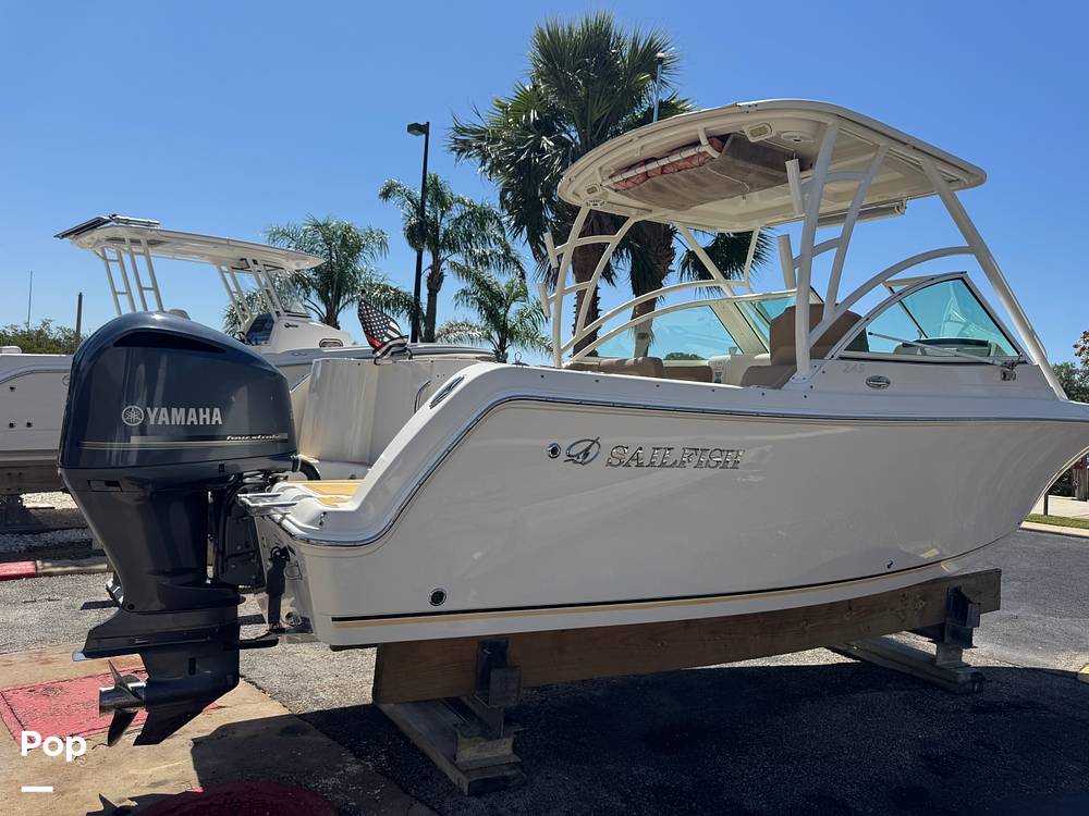 Slide: The Image of Sailfish 245DC 2018 - 15368407