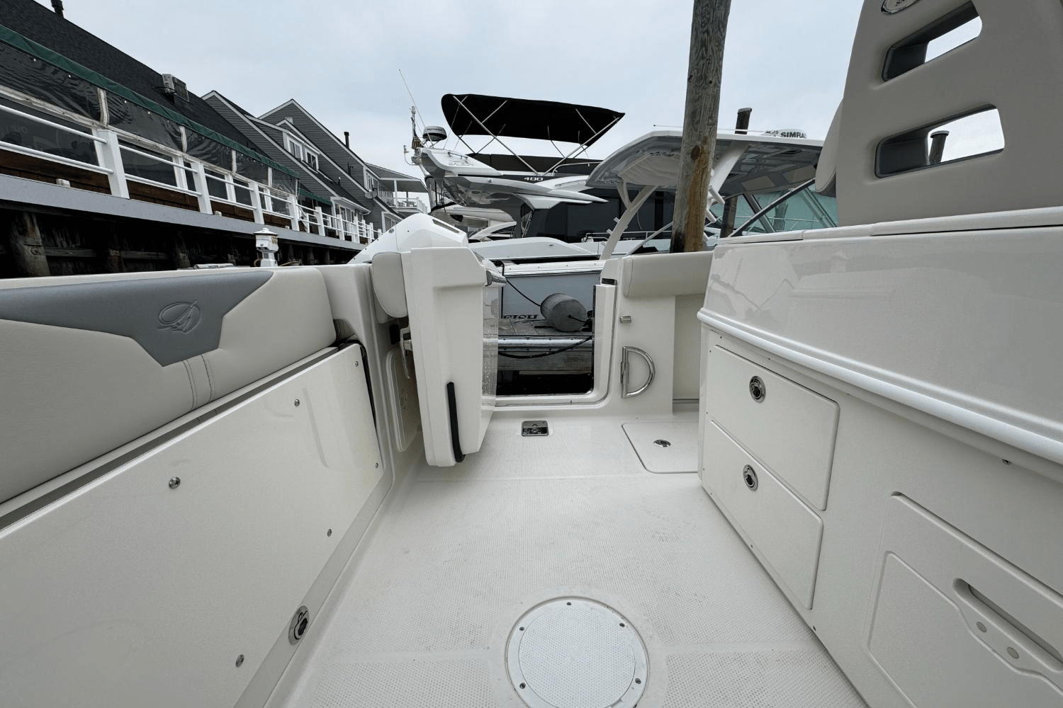 Slide: The Image of Sailfish 272CC SE 2025 - 17