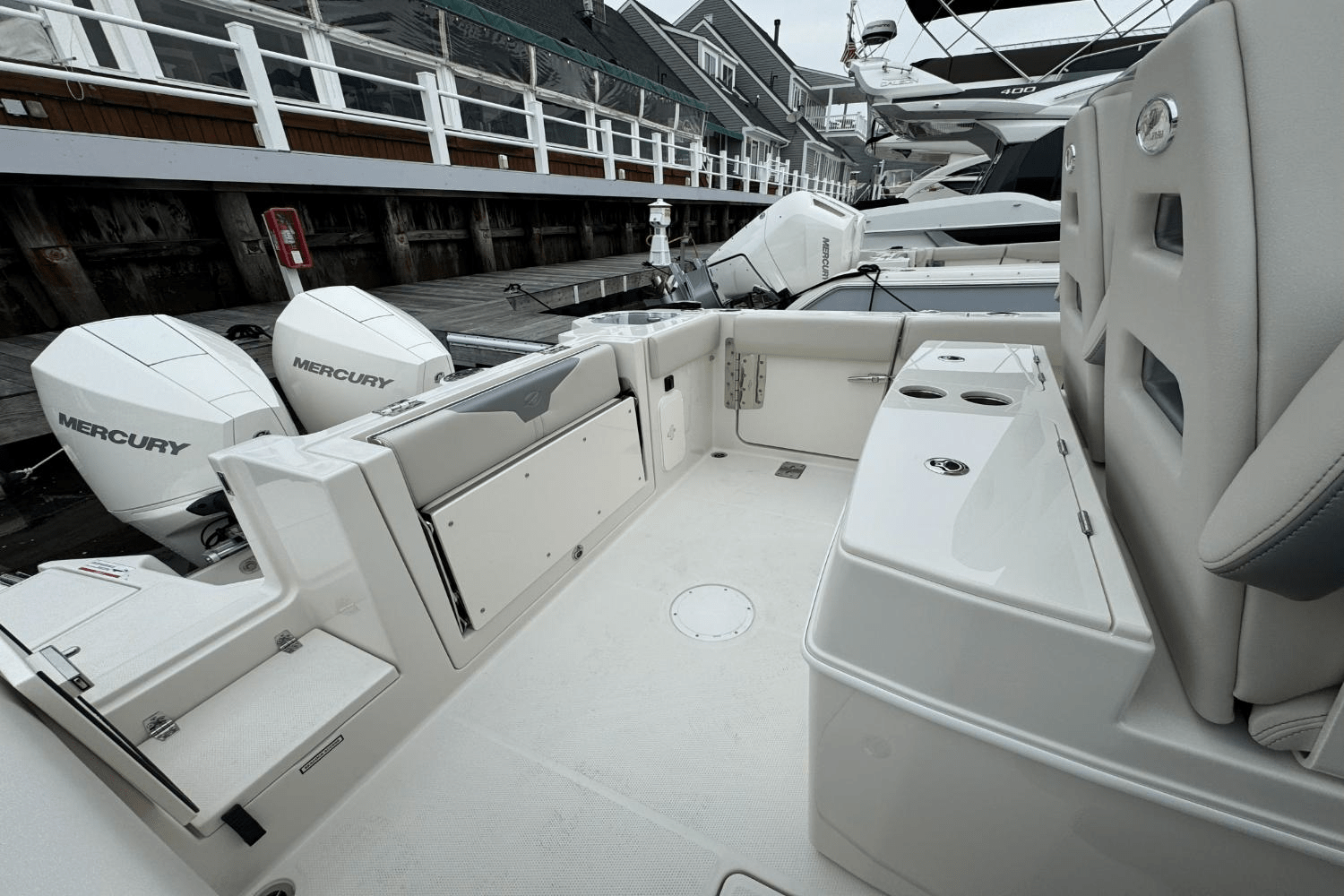 Slide: The Image of Sailfish 272CC SE 2025 - 19