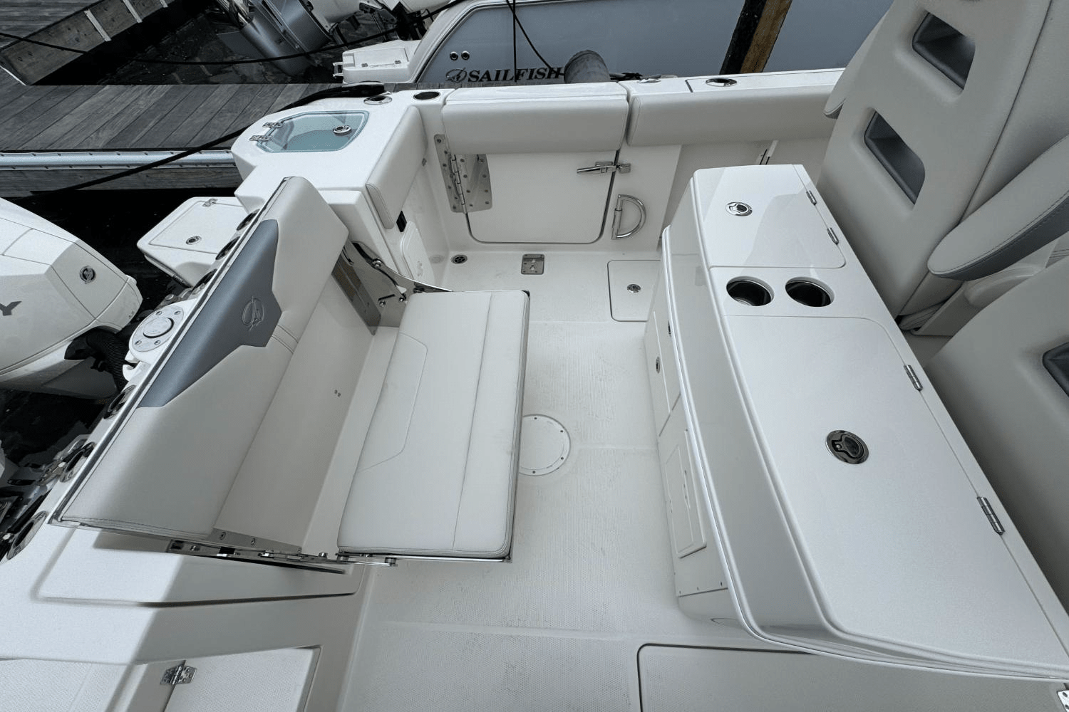 Slide: The Image of Sailfish 272CC SE 2025 - 20