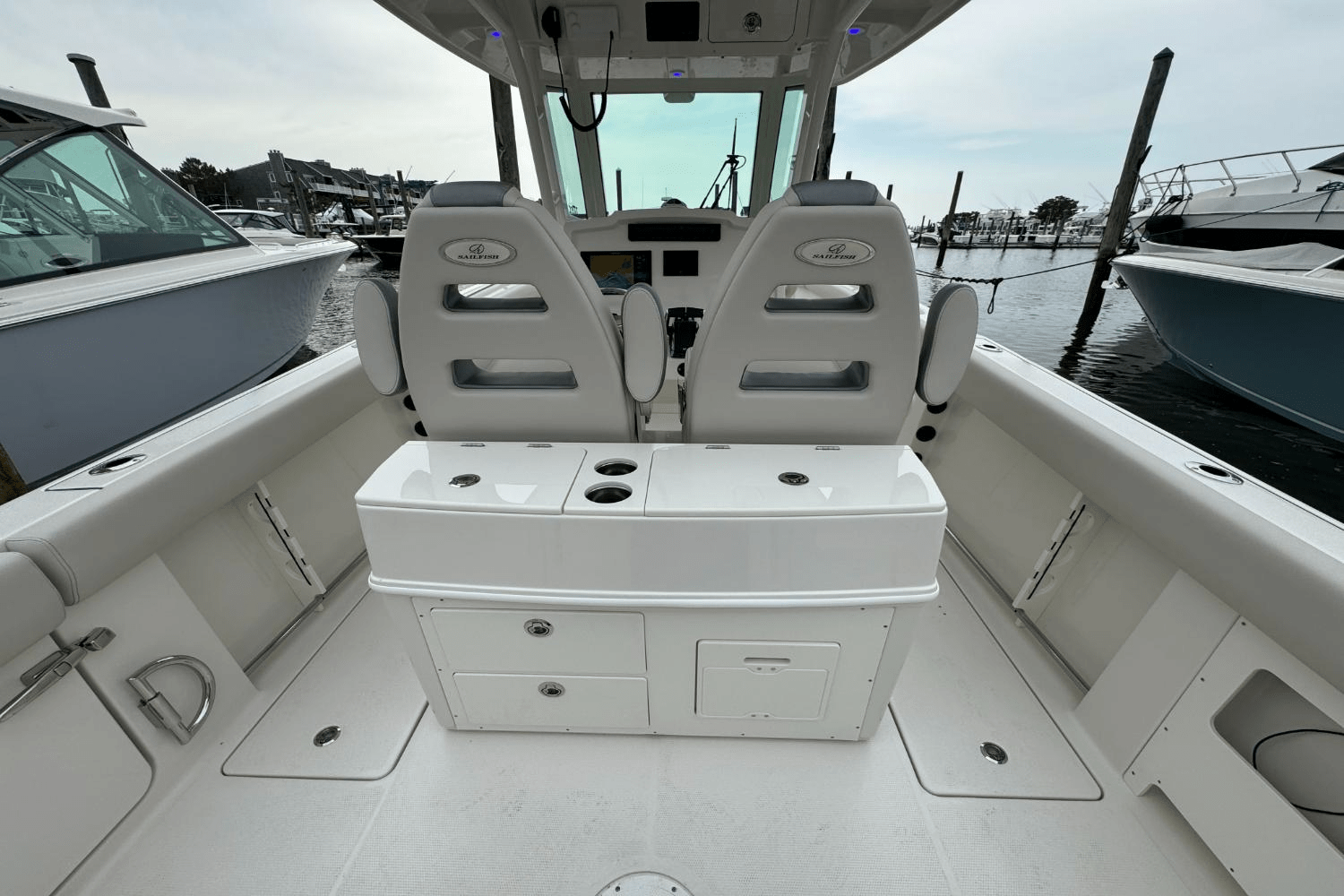 Slide: The Image of Sailfish 272CC SE 2025 - 22