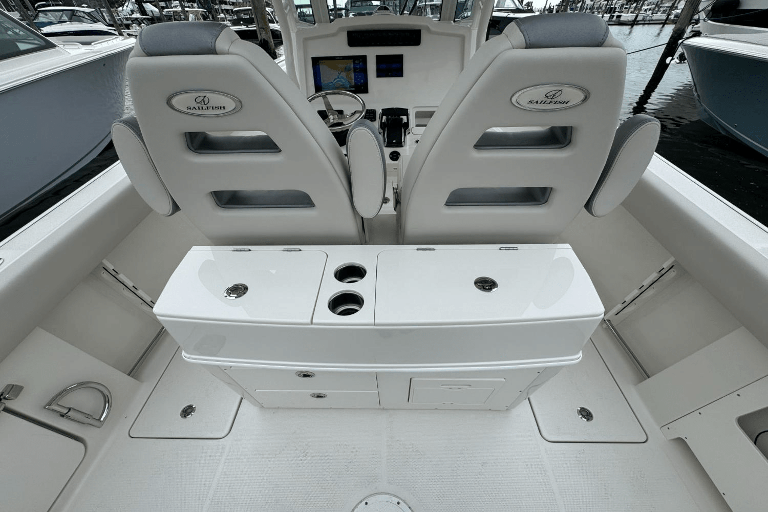 Slide: The Image of Sailfish 272CC SE 2025 - 25