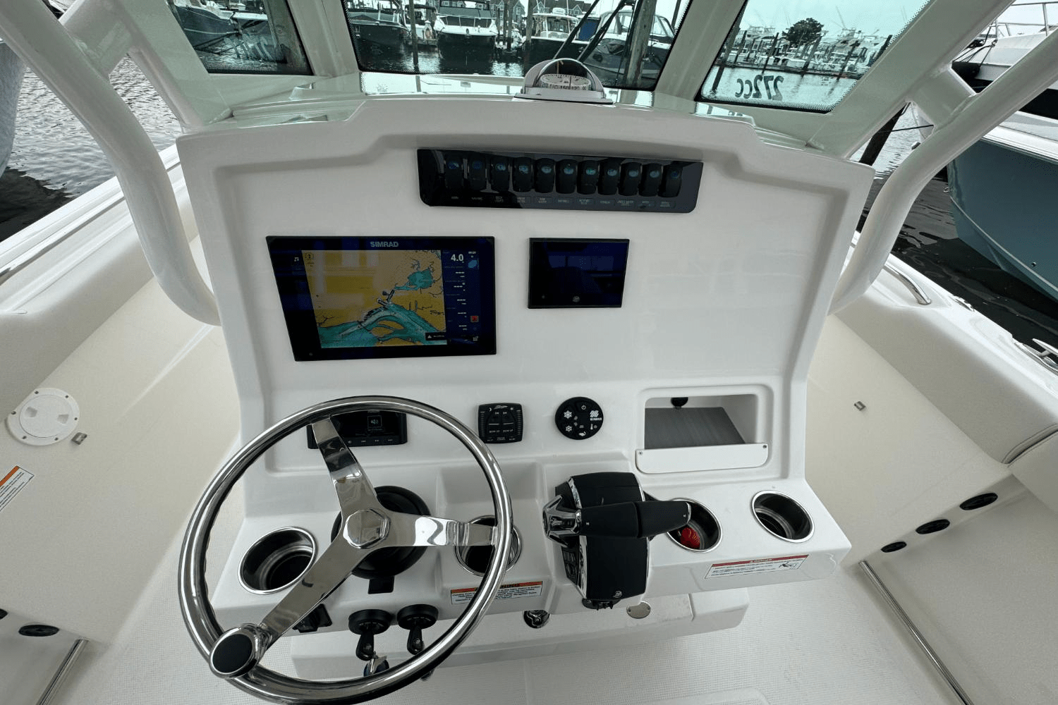 Slide: The Image of Sailfish 272CC SE 2025 - 32