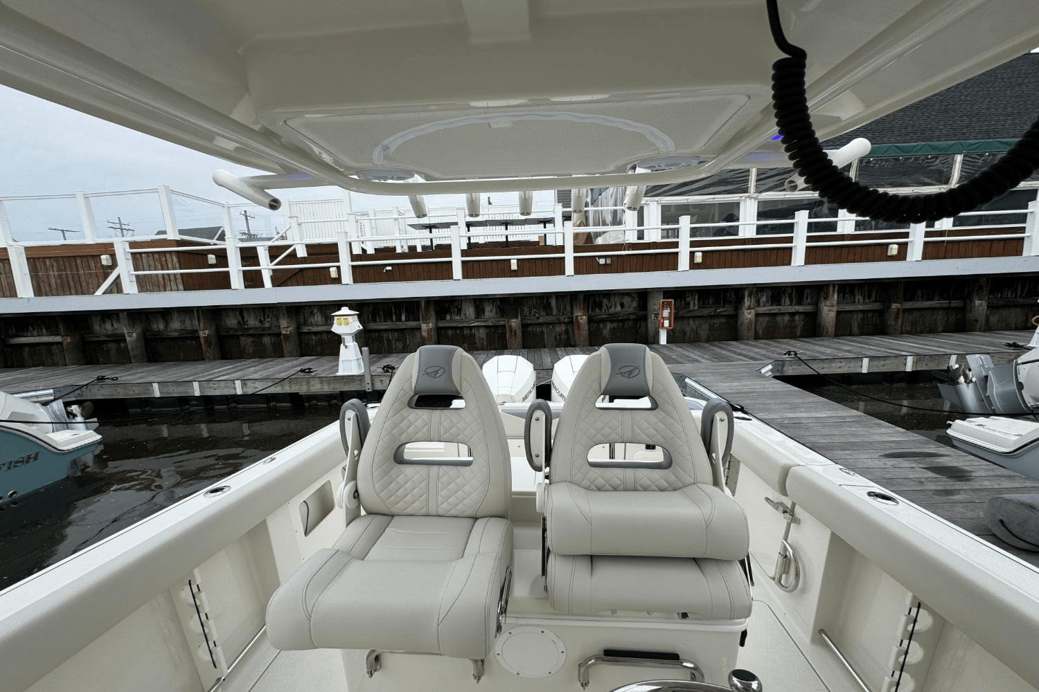 Slide: The Image of Sailfish 272CC SE 2025 - 33