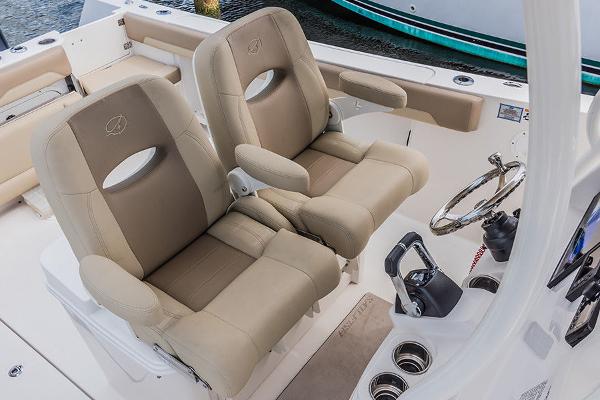 Slide: The Image of Sailfish 290 CC 2023 - 11
