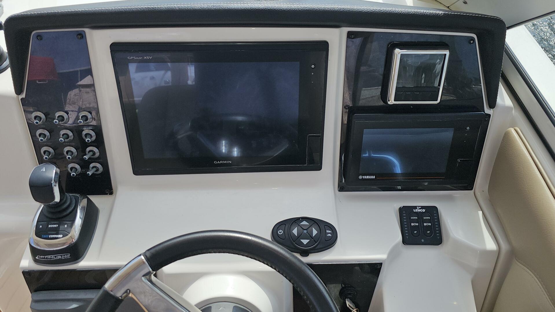 Slide: The Image of Sailfish 325 DC 2019 - 4825960