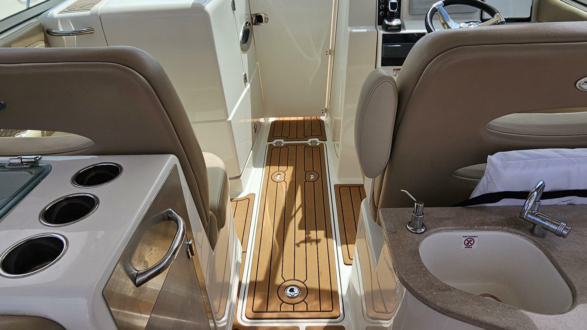 Slide: The Image of Sailfish 325 DC 2019 - 4825981