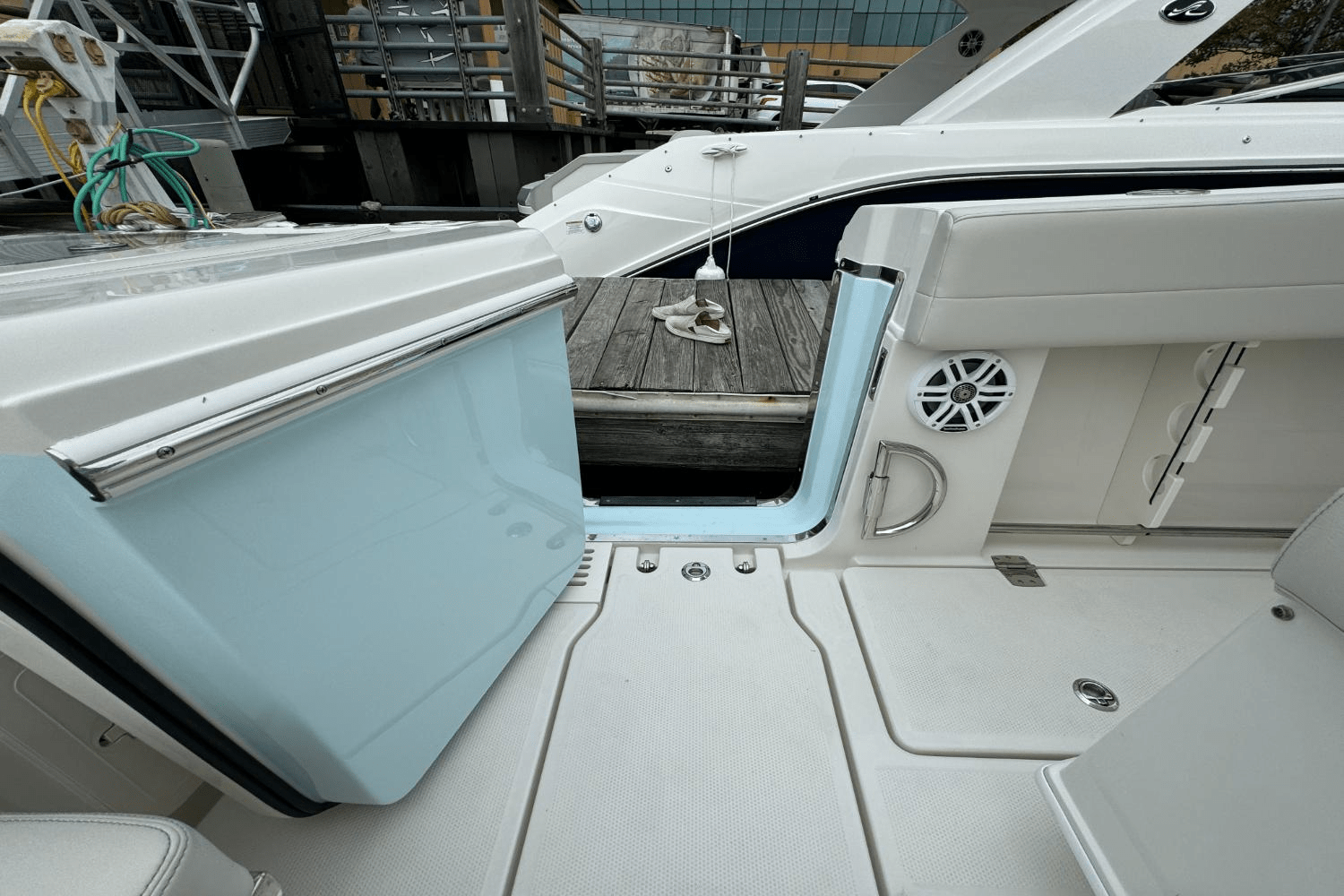 Slide: The Image of Sailfish 360 CC 2025 - 17