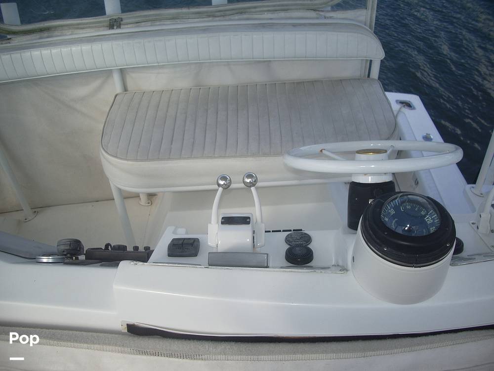 Slide: The Image of Captain's Chair - 15618580