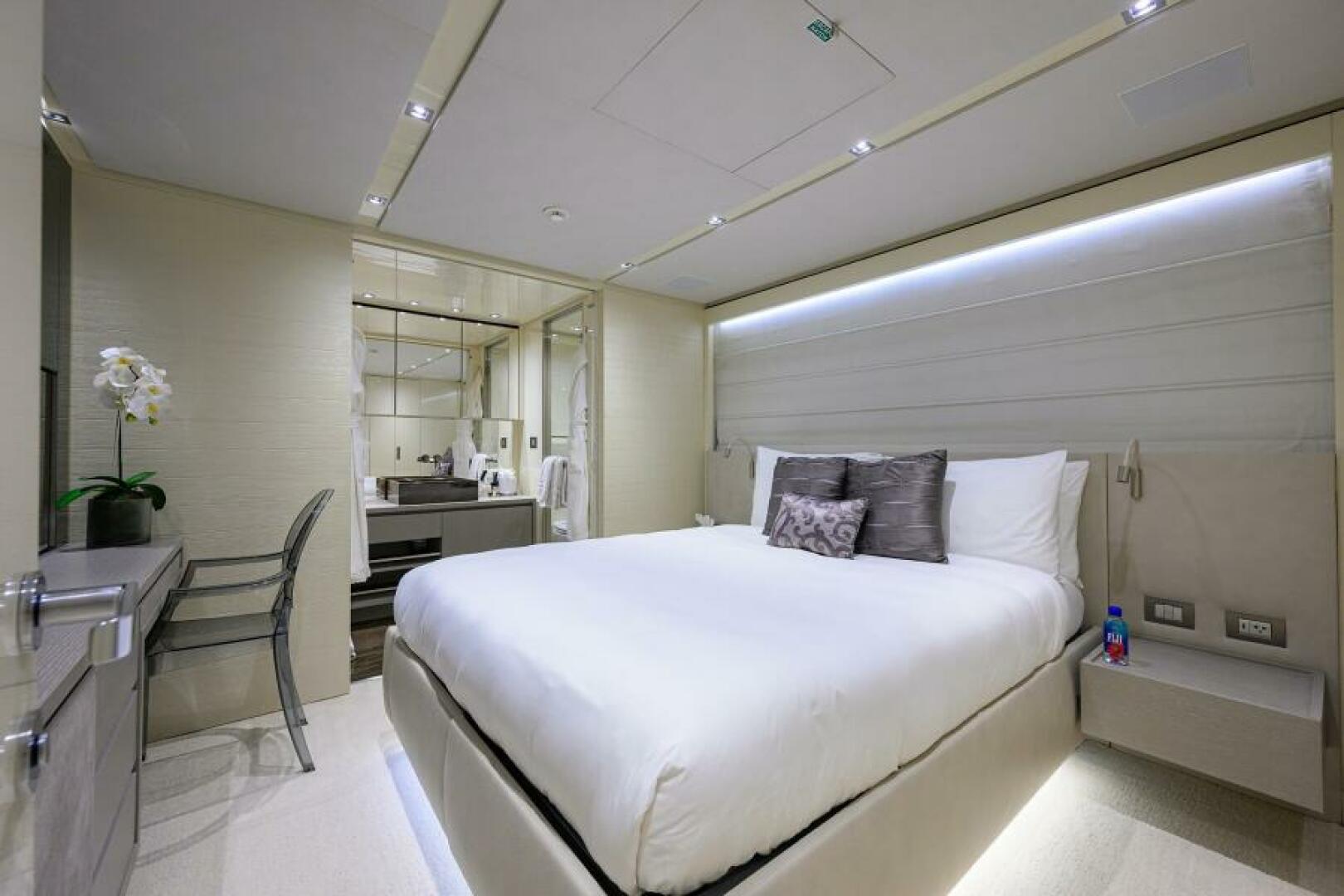 Slide: The Image of Sanlorenzo SD112 Phoenix - Aft Port Guest Stateroom 2019 Sanlorenzo SD112 Phoenix - 4745431