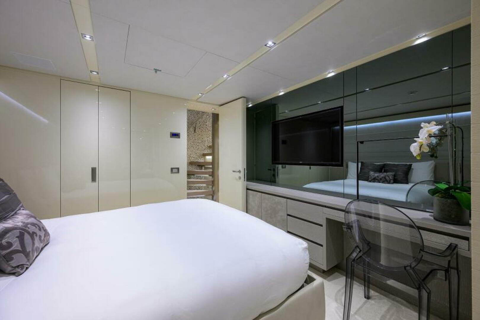 Slide: The Image of Sanlorenzo SD112 Phoenix - Aft Port Guest Stateroom 2019 Sanlorenzo SD112 Phoenix - 4745433