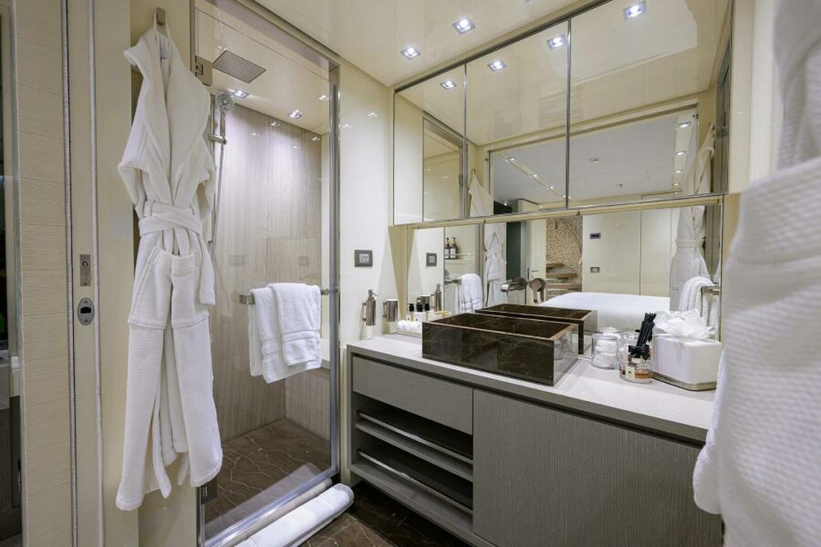 Slide: The Image of Sanlorenzo SD112 Phoenix - Aft Port Guest Head 2019 Sanlorenzo SD112 Phoenix - 4745435