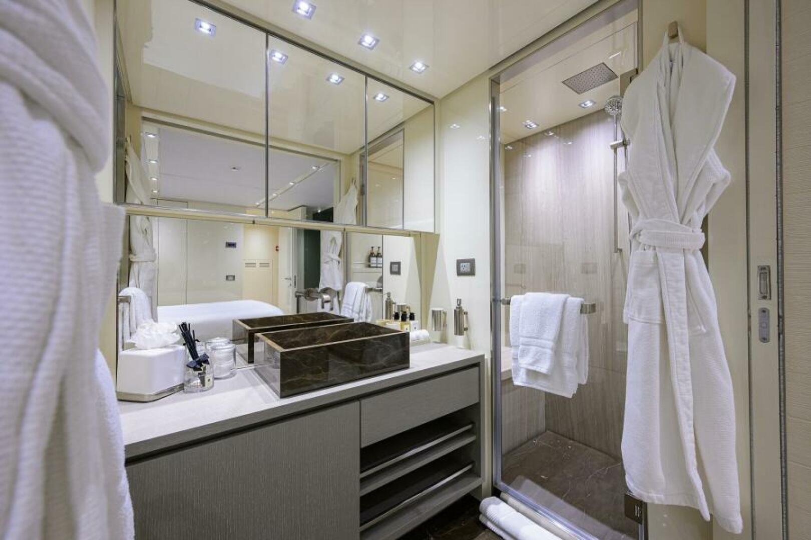 Slide: The Image of Sanlorenzo SD112 Phoenix - Aft Starboard Guest Head 2019 Sanlorenzo SD112 Phoenix - 4745438