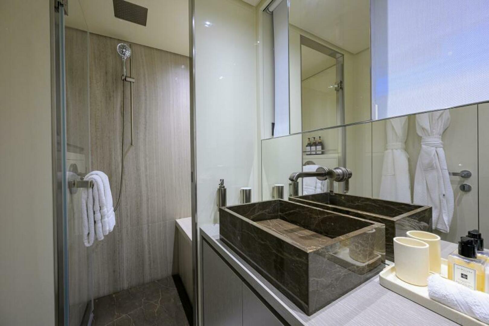 Slide: The Image of Sanlorenzo SD112 Phoenix -Forward Starboard Guest Head 2019 Sanlorenzo SD112 Phoenix - 4745448