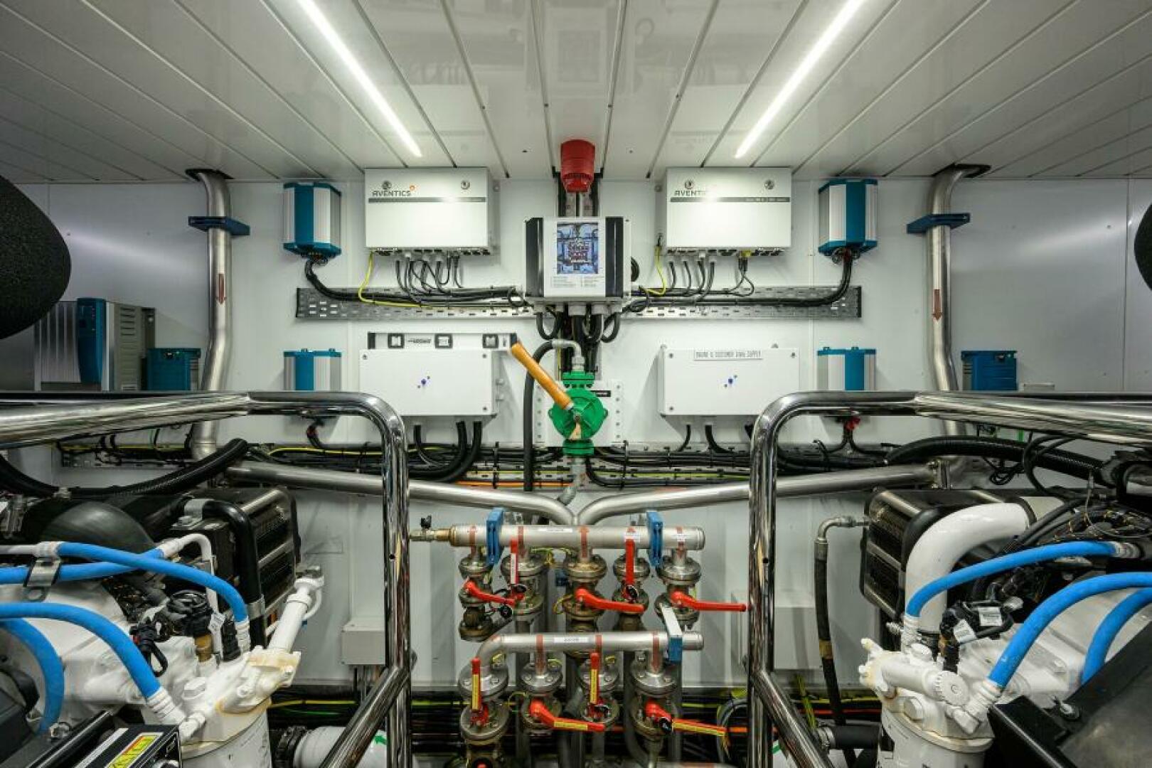 Slide: The Image of Sanlorenzo SD112 Phoenix - Engine Room 2019 Sanlorenzo SD112 Phoenix - 4745461