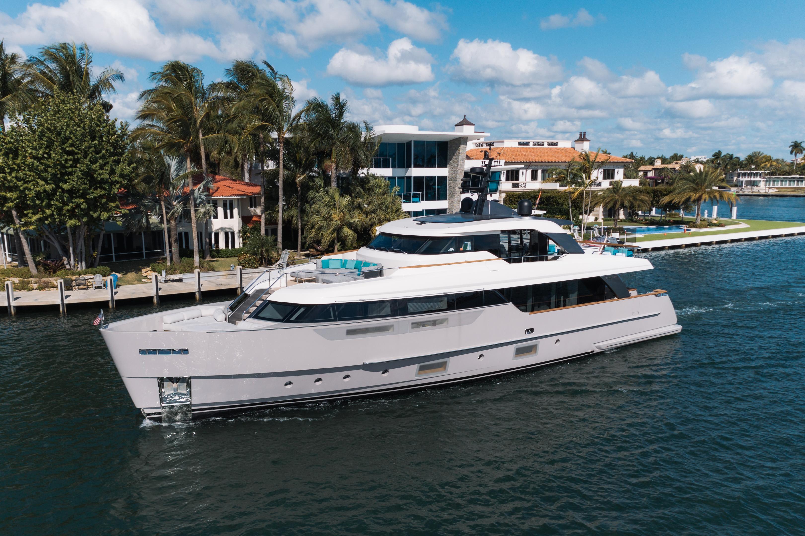 Slide: The Image of 2021-San-Lorenzo-SD96-MarineMax-Naples - 1