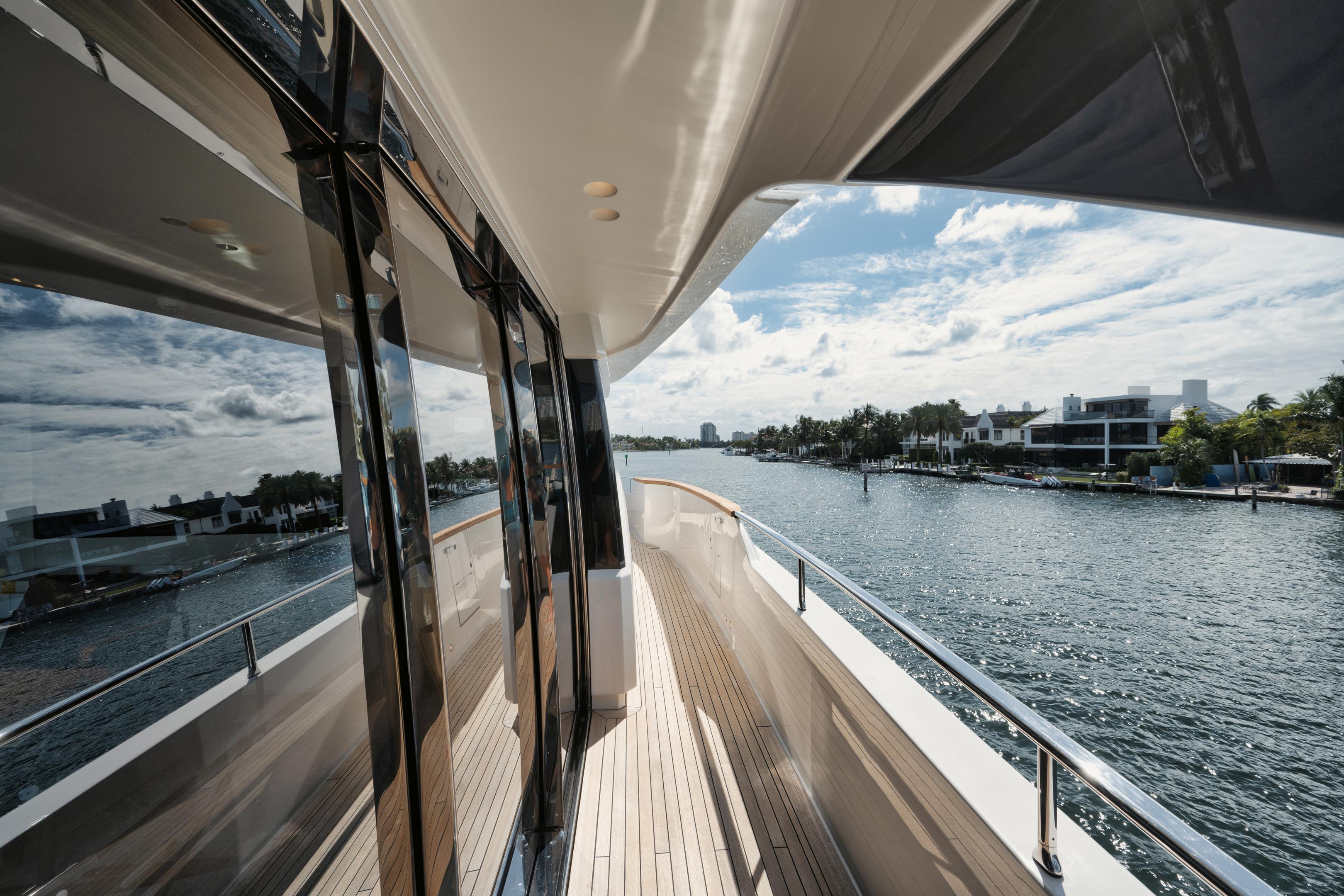 Slide: The Image of 2021-San-Lorenzo-SD96-MarineMax-Naples - 4