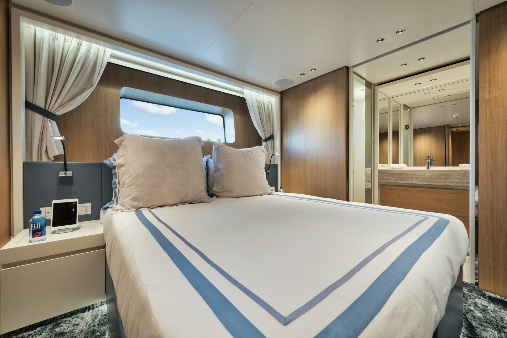 Slide: The Image of Cabin - 4393864